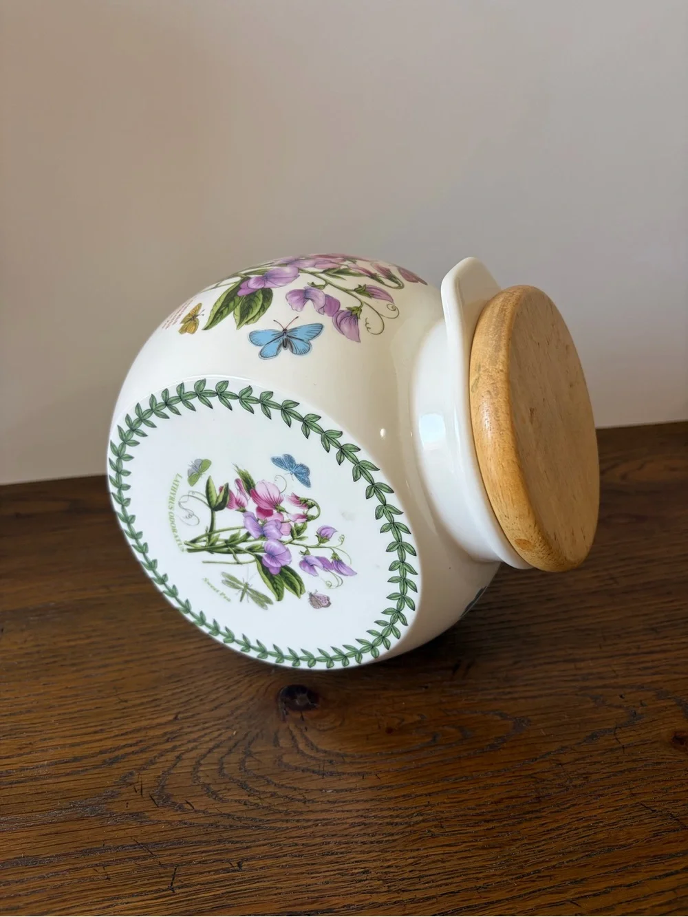 Portmeirion Botanic Garden Cookie Jar: Sweet Pea & Butterfly design.